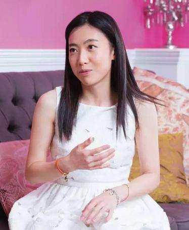 甘比最早照片,从青涩少女到时尚辣妈的蜕变之路